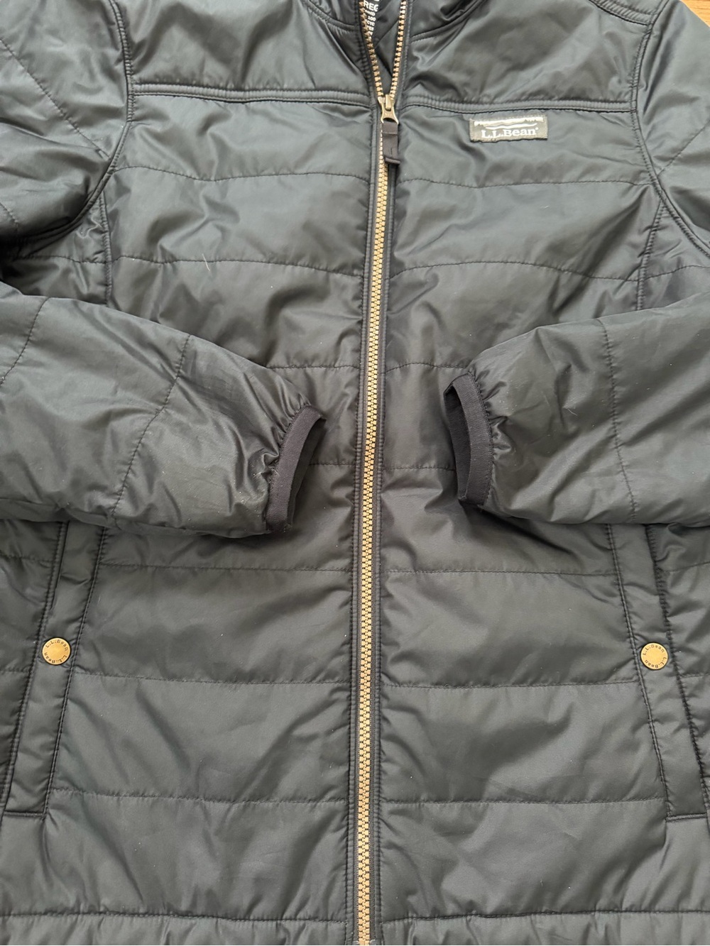 L.L.Bean Women's Black Fitted Mountain Classic Puffer Jacket Size Small - Picture 2 of 8